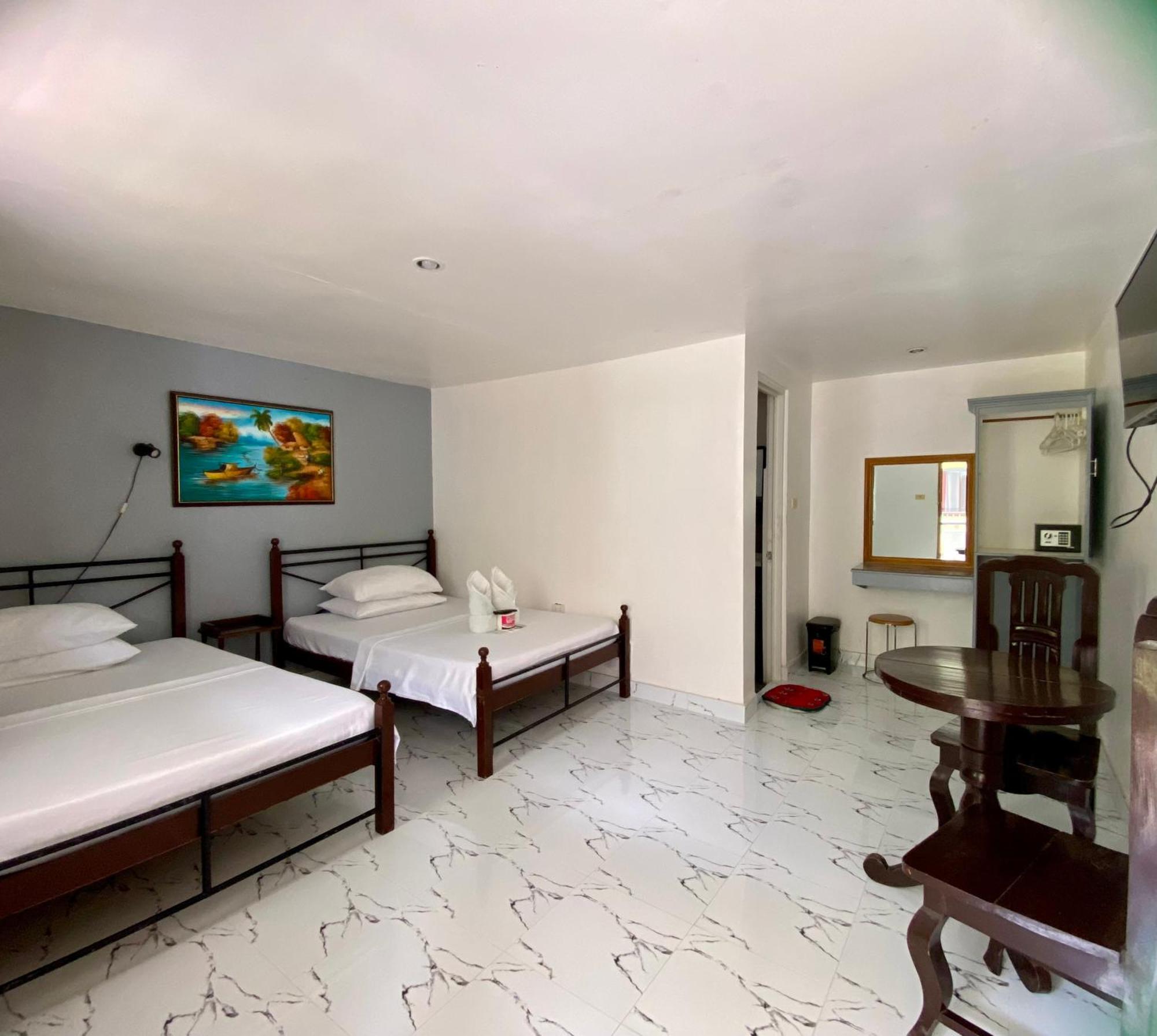 Marion Roos Hotel Puerto Galera Kültér fotó